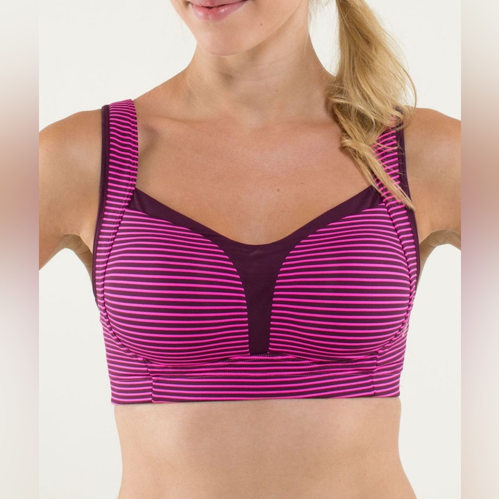 Super supportive Lululemon sports bra - Ta Ta Tamer II